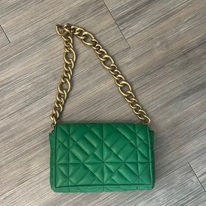 Zara Green Quilted Chain Strap Shoulder Bag